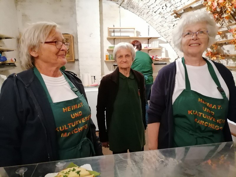 Katakomben Heuriger im Schloßgarten von Marchegg